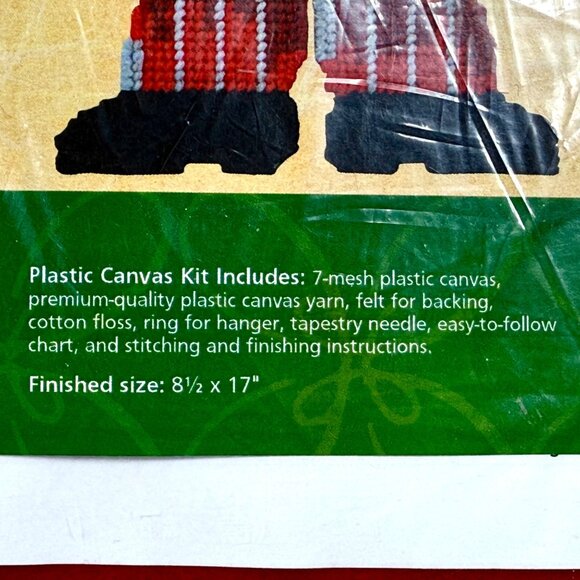 Craftways/Herrschner's  Victorian Santa Plastic Canvas Wall Hanging Kit  - NWT - Picture 4 of 5